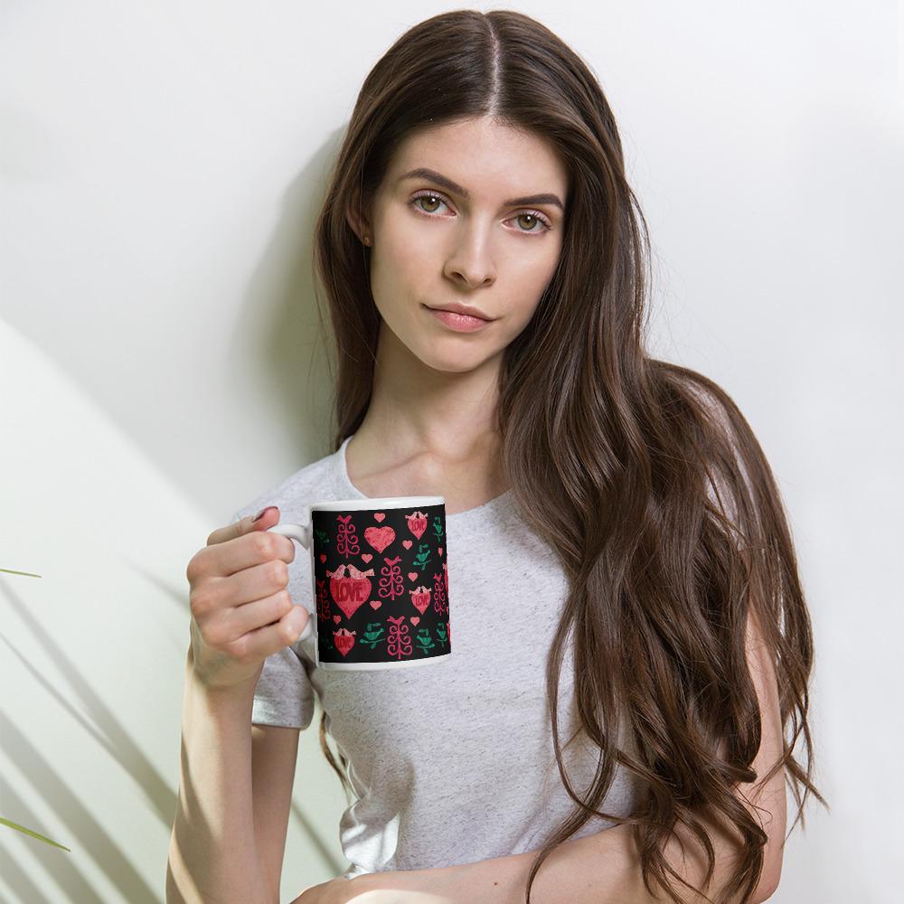 Pretty pinks and reds love, hearts and doves pattern White glossy mug