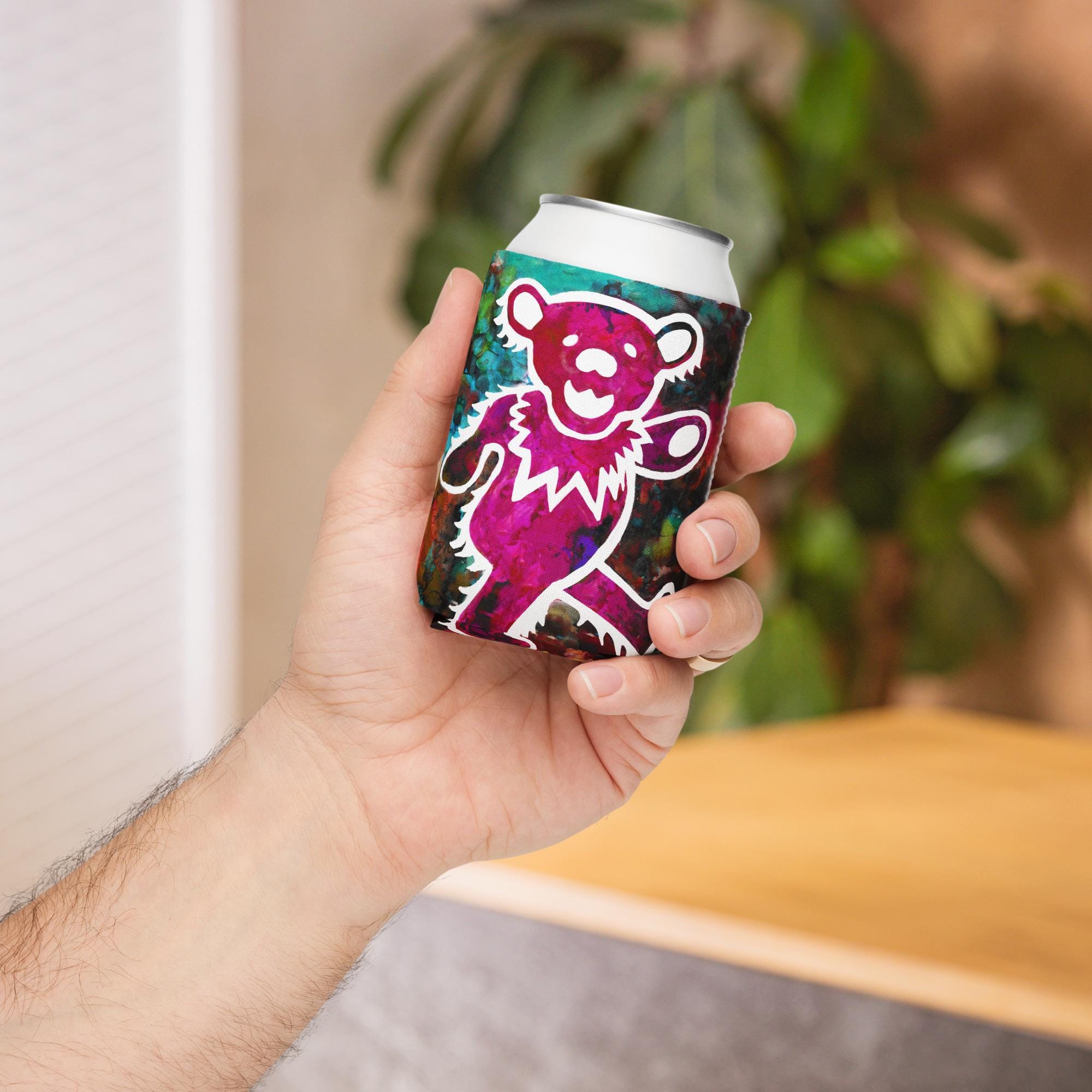 Grateful Dead Dancing Bear Can Cooler – Jerry Garcia Birthday Gift – Retro Music Fan Drink Sleeve – Deadhead Party Favor